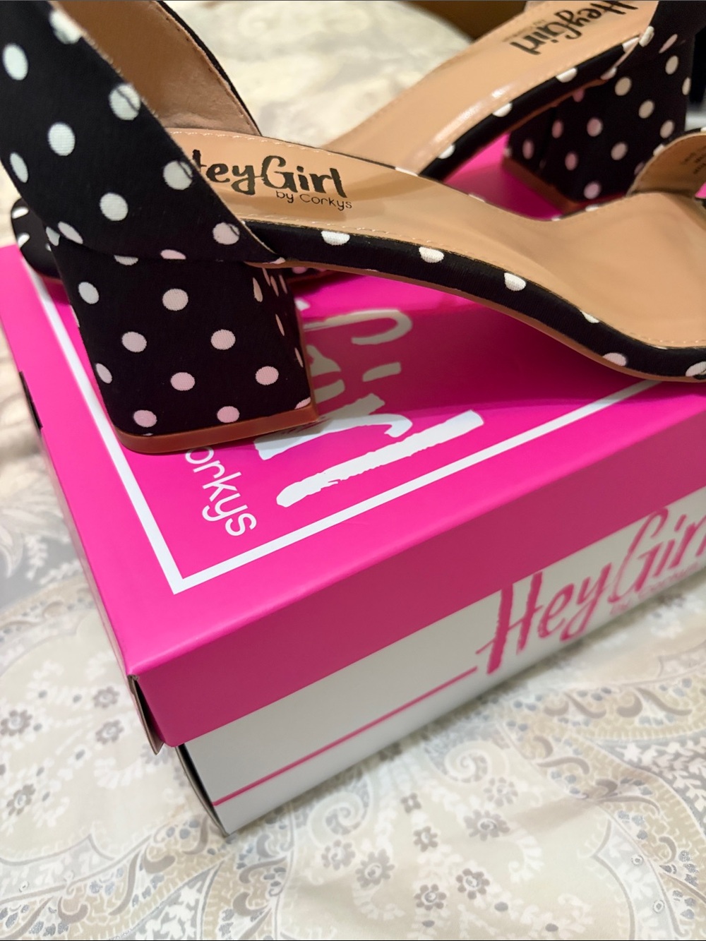 Corky’s Black Polka Dot Block Heel Sandals Size 8 - Picture 3 of 5